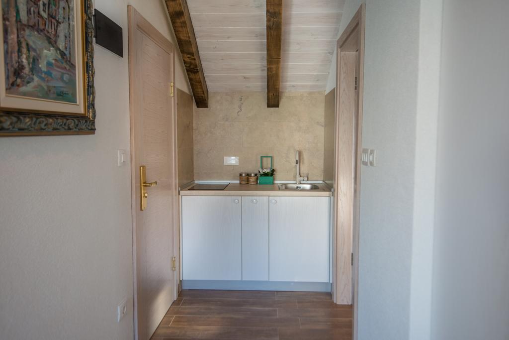 Apartments Marija Risan Kamer foto