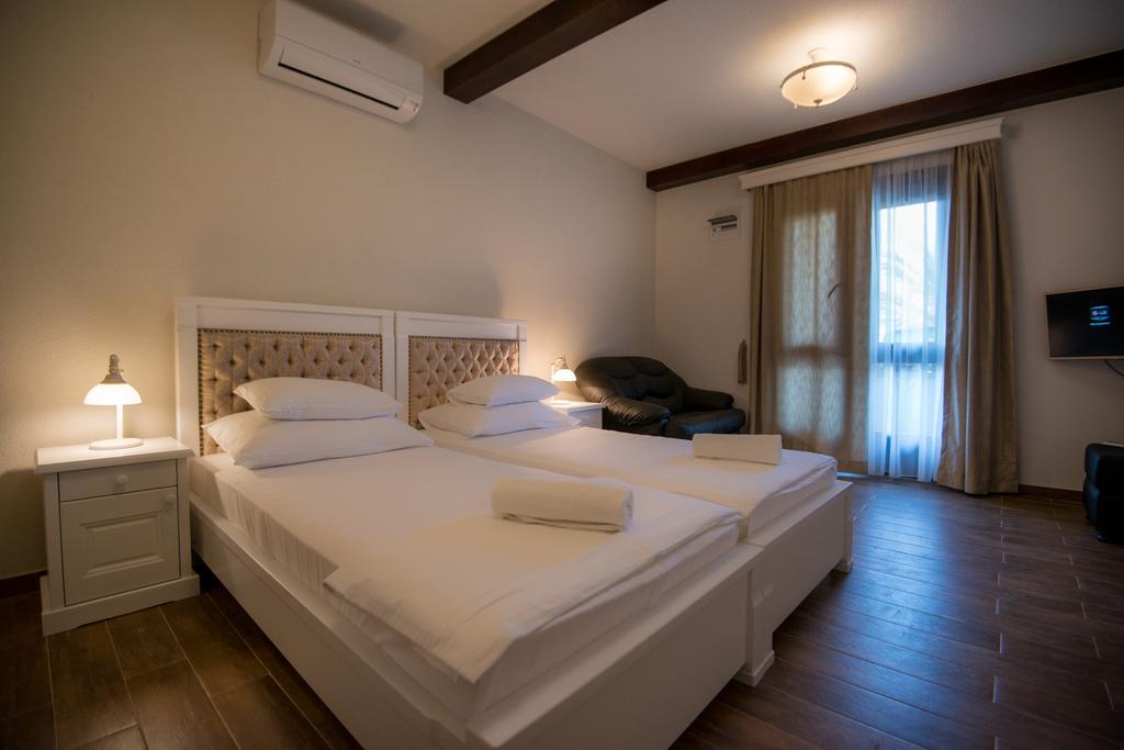 Apartments Marija Risan Kamer foto